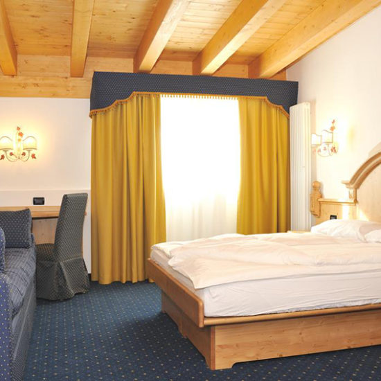 Côté Voyages - Séjour ski famille à Tonale Ponte Di Legno Adamello ski en Hôtel 3 étoiles avec Centre de bien-être