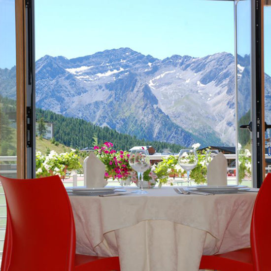 Côté Voyages - Séjour ski familles Février dans un Hôtel 3 étoiles avec restaurant panoramique