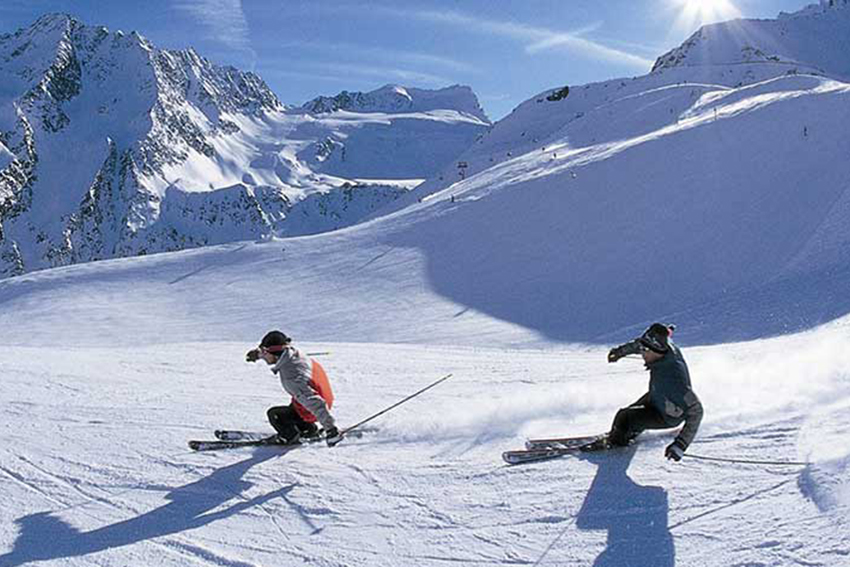 Côté Voyages - Séjour ski groupe - Vacances de Février - Bardonecchia - Alpes Italiennes