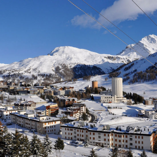 Côté Voyages - Séjour ski groupes à Sestrière - Voie Lactée - Alpes Italiennes