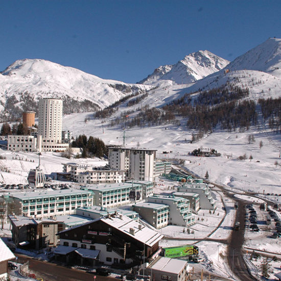 Côté Voyages - Séjour ski groupes à Sestrières - Voie Lactée - Alpes Italiennes