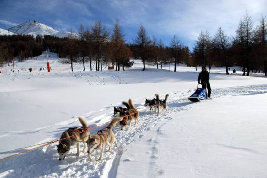 Côté Voyages - Séjour ski groupes à Sestrière - Voie Lactée - Alpes Italiennes