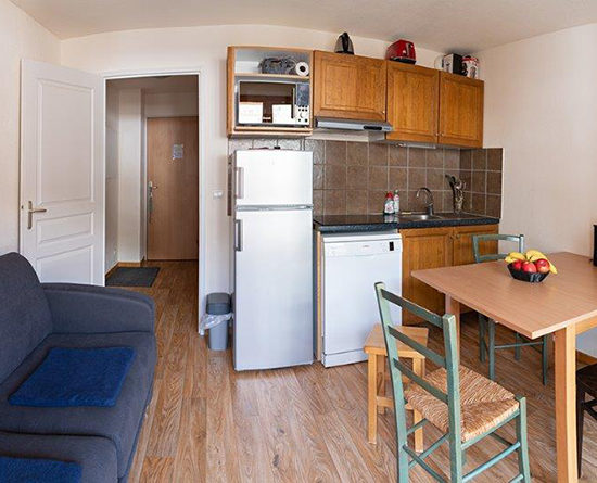 Côté Vyages - Location d'un appartement aux Orres 4 à 6 personnes dans résidence 3 étoiles avec centre de bien-être