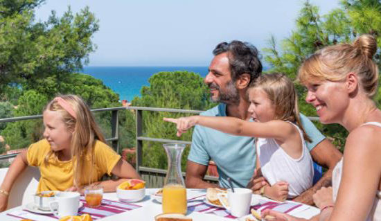 Côté Voyages - Séjour en Corse du Nord, une semaine - Hôtel Club au bord de l'eau